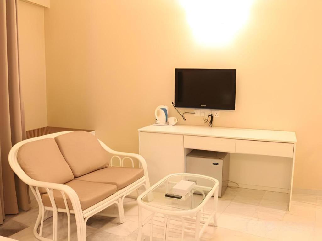 Stallions Suite Penang Jelutong Bagian luar foto