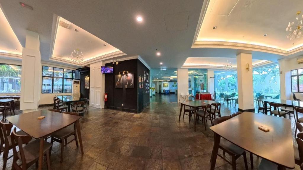 Stallions Suite Penang Jelutong Bagian luar foto