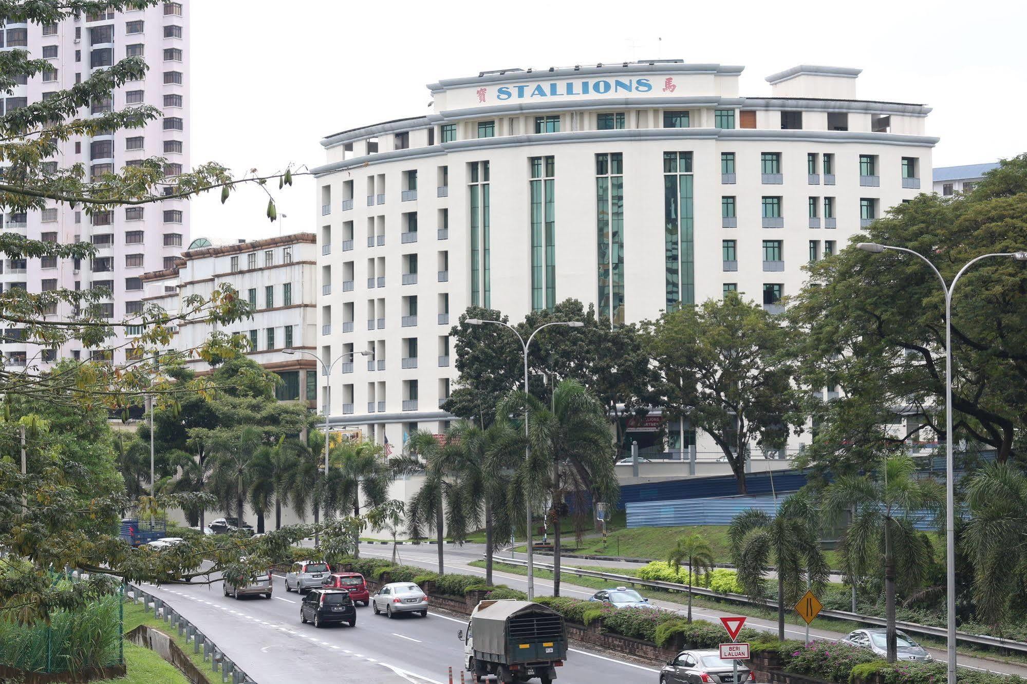 Stallions Suite Penang Jelutong Bagian luar foto